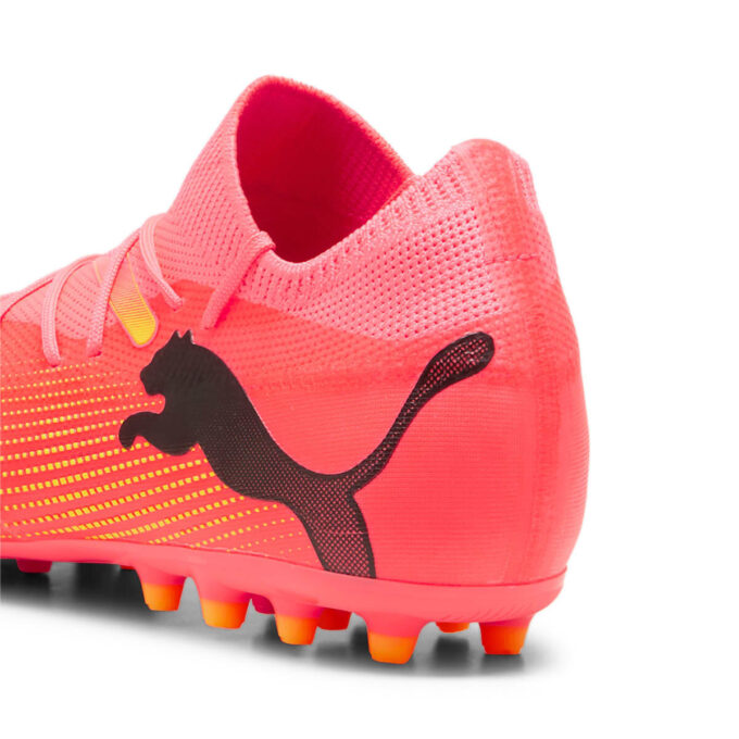 Buty piłkarskie Future 7 Match Mg w kolorze czerwonym