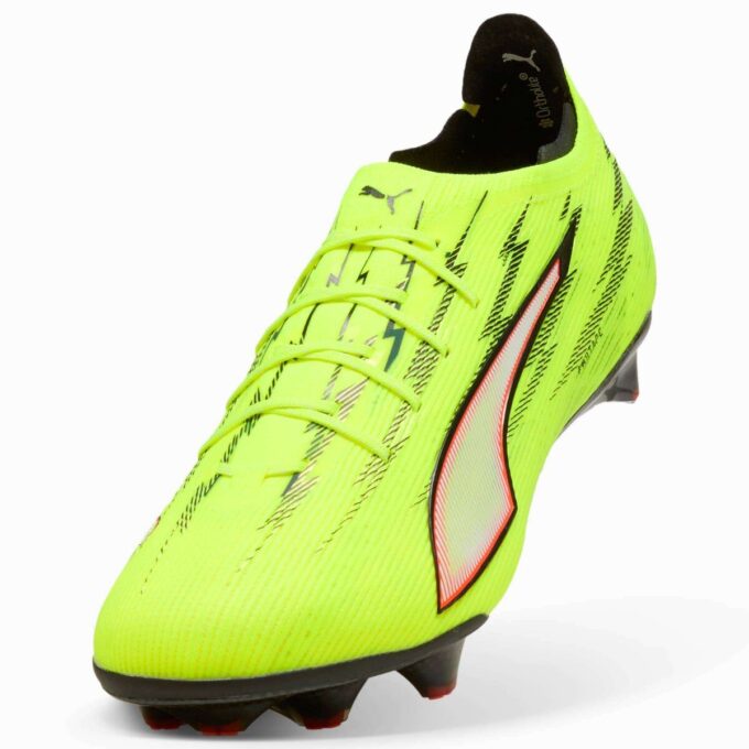 Buty piłkarskie męskie ULTRA 6 CARBON na twardą nawierzchnię