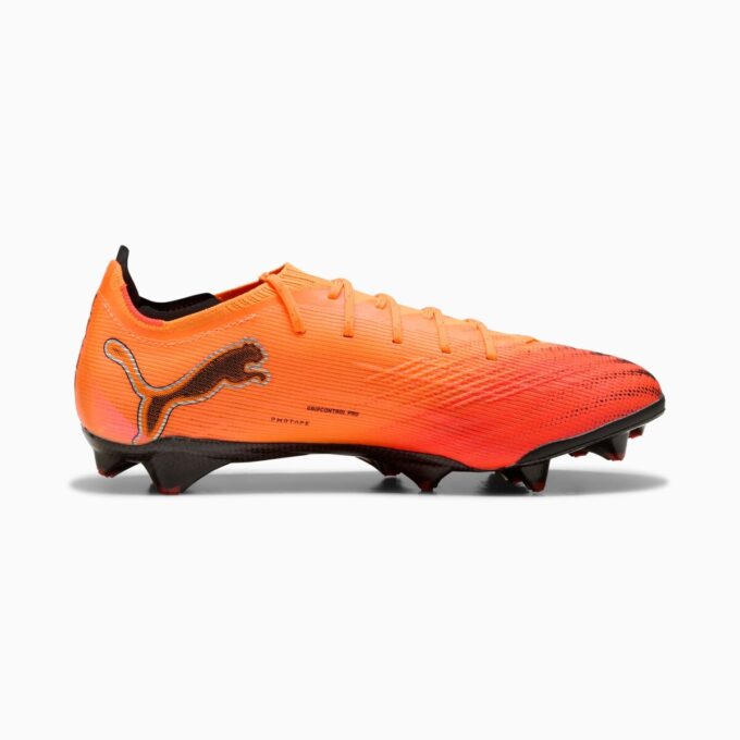 Buty piłkarskie ULTRA 6 CARBON na twardą nawierzchnię Buty piłkarskie ULTRA 6 CARBON na twardą nawierzchnię