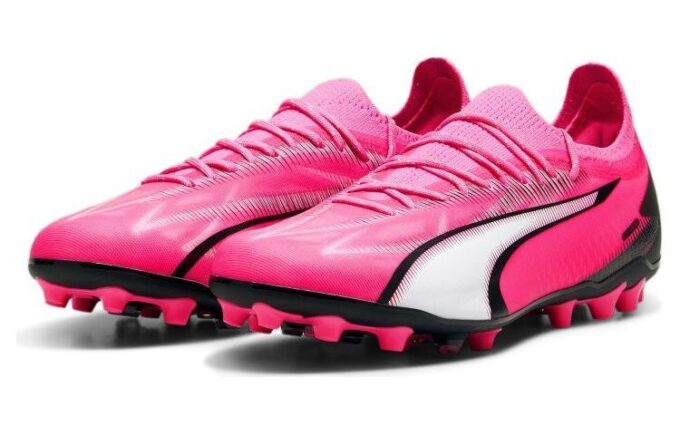 Buty piłkarskie Ultra Ultimate MG w kolorze różowo-białym