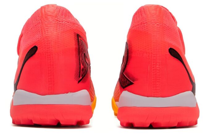 Buty sportowe Future 7 Match Turf w kolorze różowo-pomarańczowym