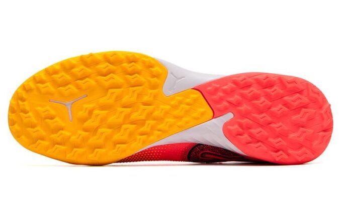 Buty sportowe Future 7 Match Turf w kolorze różowo-pomarańczowym