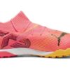 Buty treningowe Future 7 Pro Cage Soccer w kolorze różowym