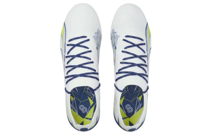 Christian Pulisic x Ultra Ultimate FG AG „White Clyde Royal”