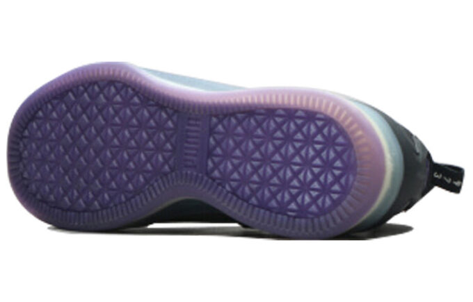 Clyde Court „Purple Glow”
