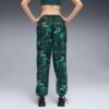 Damskie spodnie dresowe Green Terrains Woven Training Joggers Damskie spodnie dresowe Green Terrains Woven Training Joggers