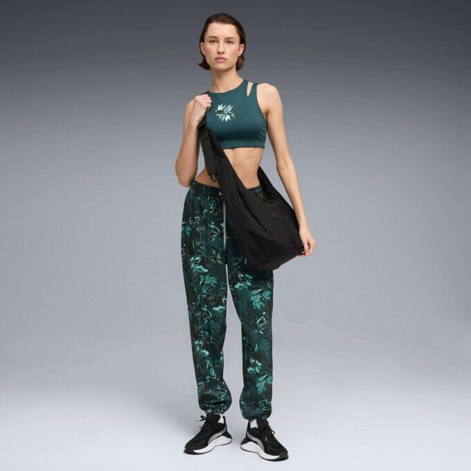 Damskie spodnie dresowe Green Terrains Woven Training Joggers Damskie spodnie dresowe Green Terrains Woven Training Joggers