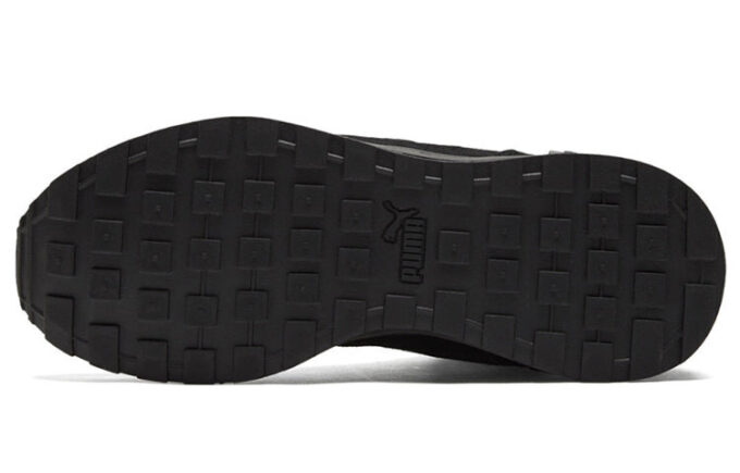 Graviton Mid „Triple Black”