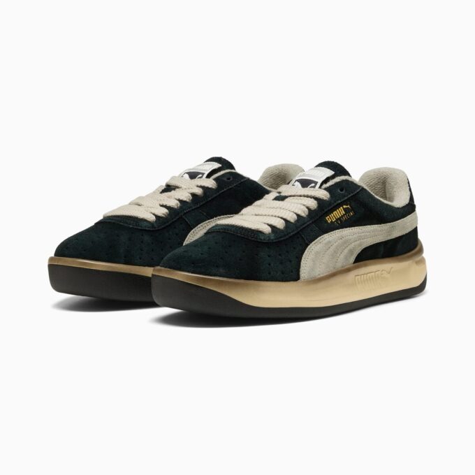 GV Special The NeverWorn V Sneakersy Unisex