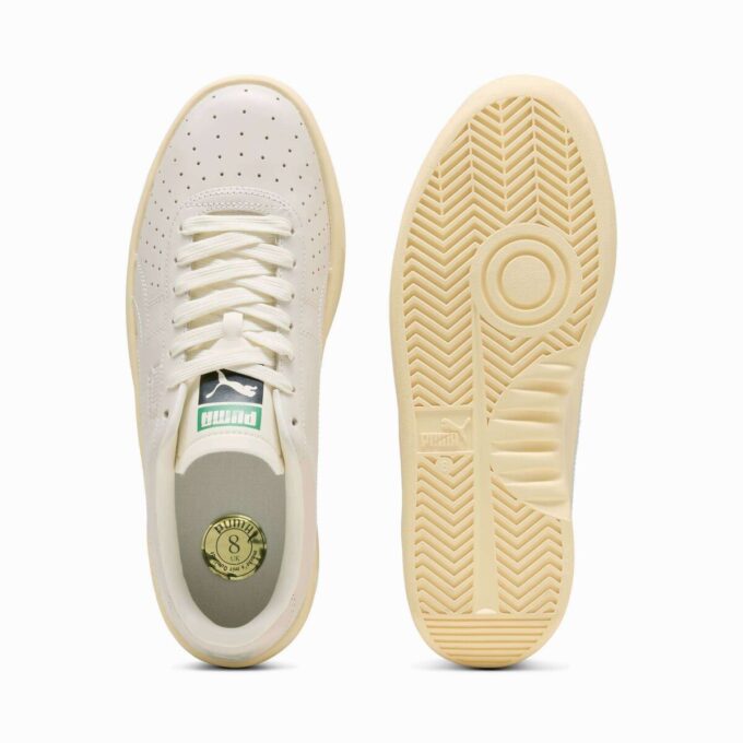 GV Special The NeverWorn VI Sneakers