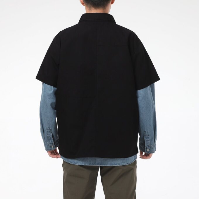 Klasyczna, oversize’owa koszulka polo z krótkim rękawem w kolorze czarnym