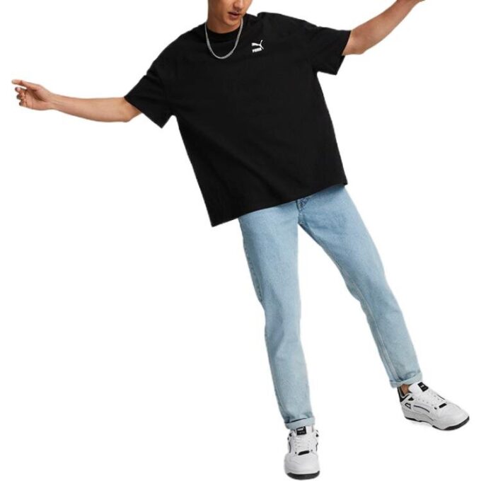 Klasyczny T-shirt z logo „Czarny”