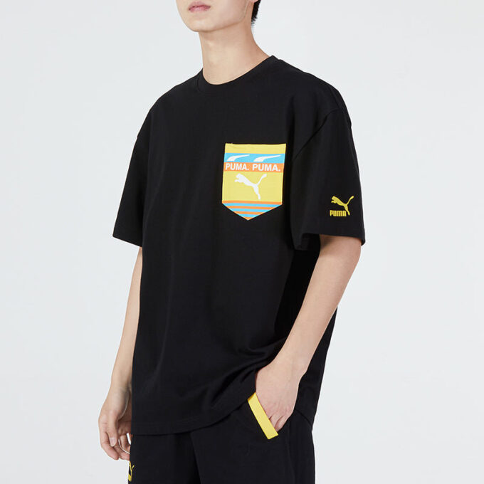 Koszulka z logo Boxy Pocket w kolorze czarnym