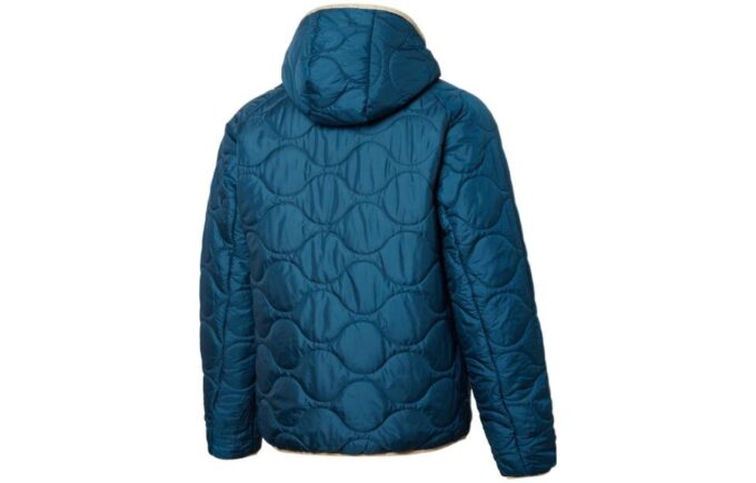 Kurtka przeciwdeszczowa Helly Hansen z dwustronnym ociepleniem w kolorze niebieskim