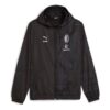 Kurtka przedmeczowa PUMA x AC MILAN PLEASURES Football w kolorze czarnym