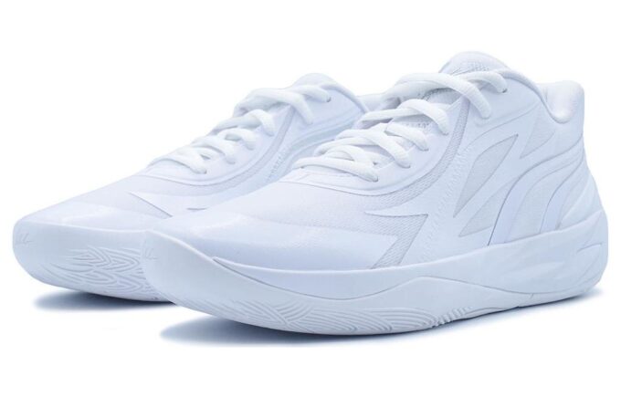 MB.02 Lo „Triple White”