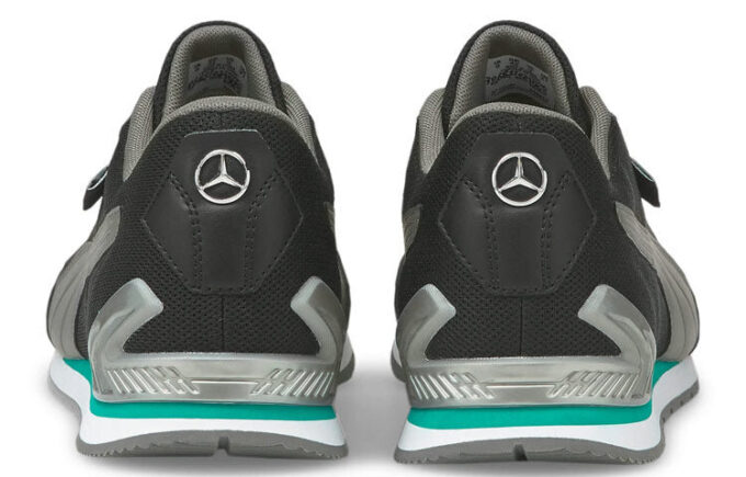 Mercedes F1 „Czarno-szary biały”