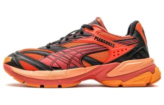 PUMA x PLEASURES Velophasis LAYERS „Cayenne Pepper Astro Red”
