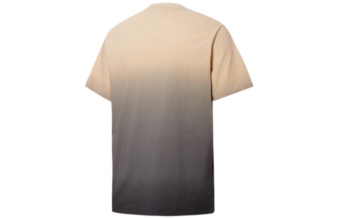 PUMA x PRONOUNCE Koszulka z grafiką Crossover Gradient Tie Dye Sports z krótkim rękawem w kolorze khaki