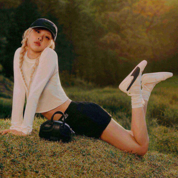 PUMA x ROSÉ Spódniczka damska Micro Mini PUMA x ROSÉ Spódniczka damska Micro Mini