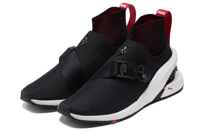 Scuderia Ferrari x IONF GT „Black Red”