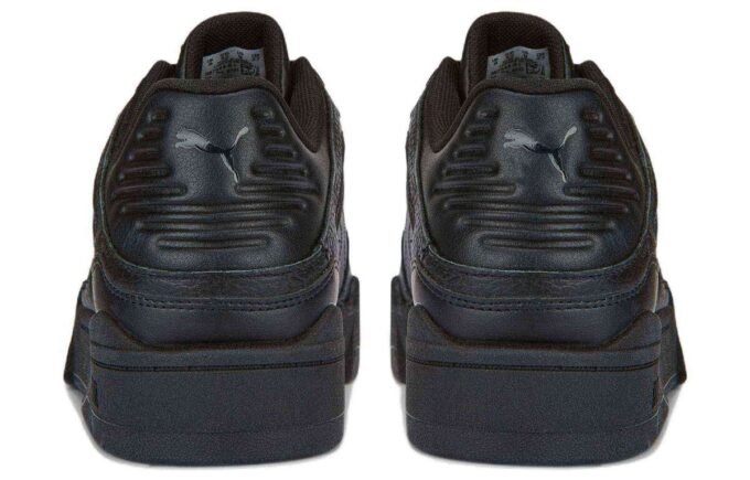 Skóra Slipstream „Triple Black”