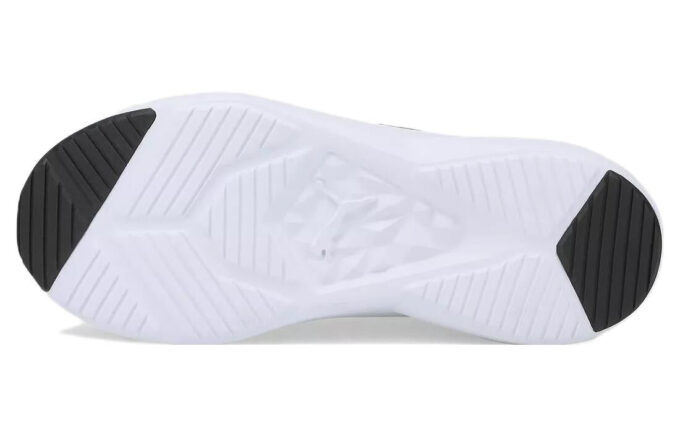Softride Fly „Black White”
