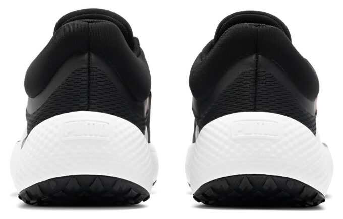 Softride Pro „Coast – Black White”