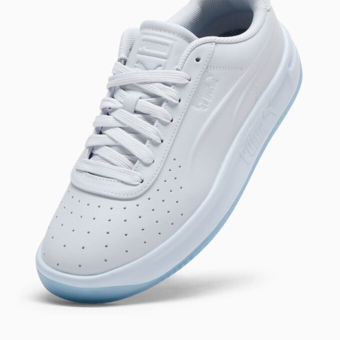 Specjalne buty sportowe GV Boss