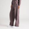 Spodnie damskie Essentials Animal Print z prostymi nogawkami
