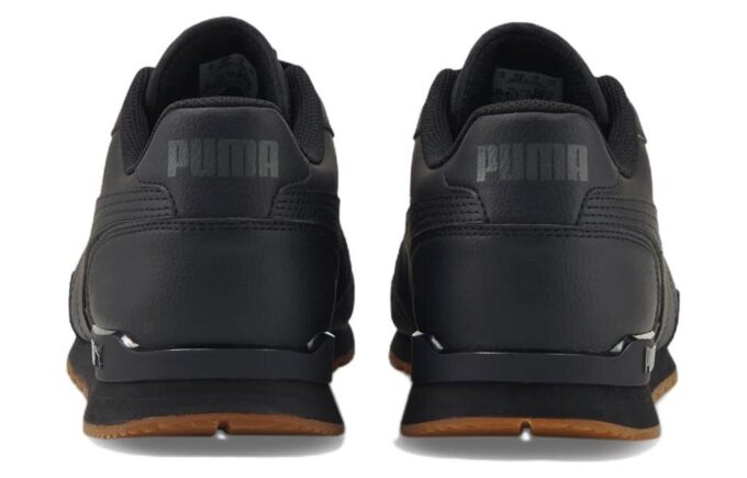 ST Runner V3 Skóra „Czarna Guma”