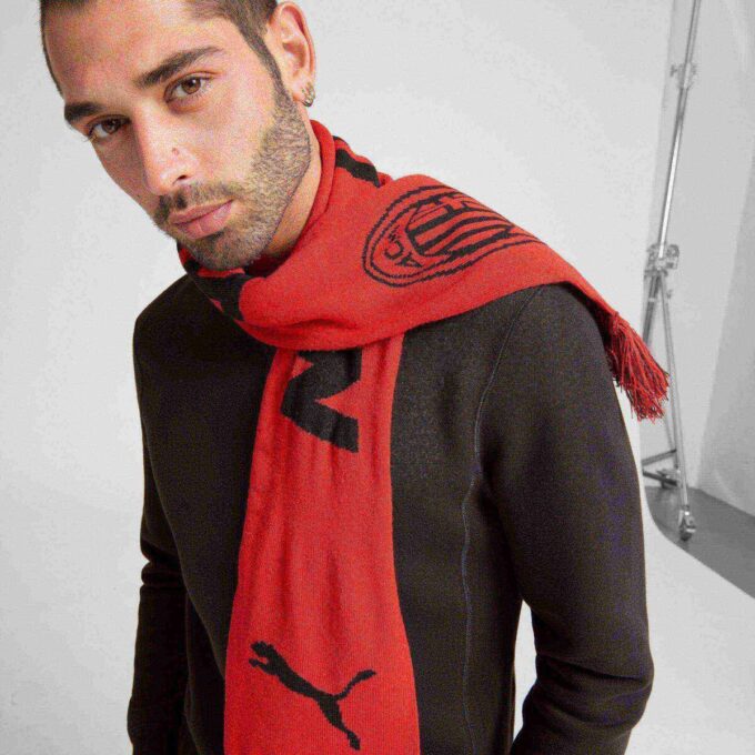 Szalik AC Milan ftblESSENTIALS