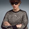 T7 Leopard Luxe damska bluza z okrągłym dekoltem i nadrukiem zwierzęcym T7 Leopard Luxe damska bluza z okrągłym dekoltem i nadrukiem zwierzęcym