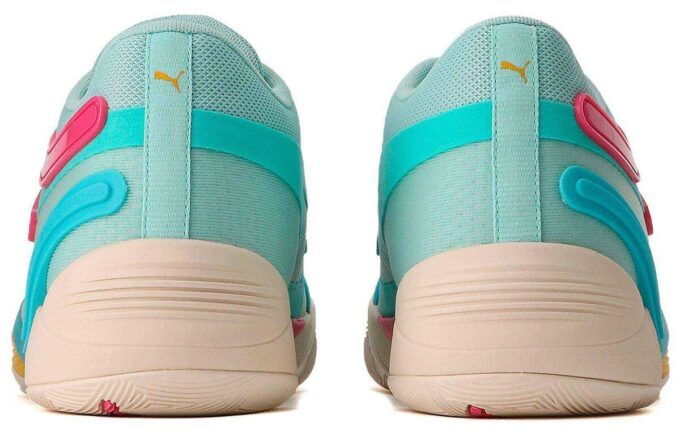 TRC Blaze Court „Eggshell Blue Elektro Pool”