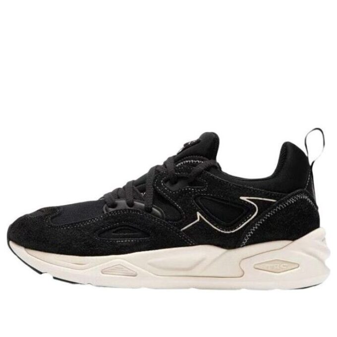 TRC Blaze Worn Out Sneakers w kolorze czarno-białym