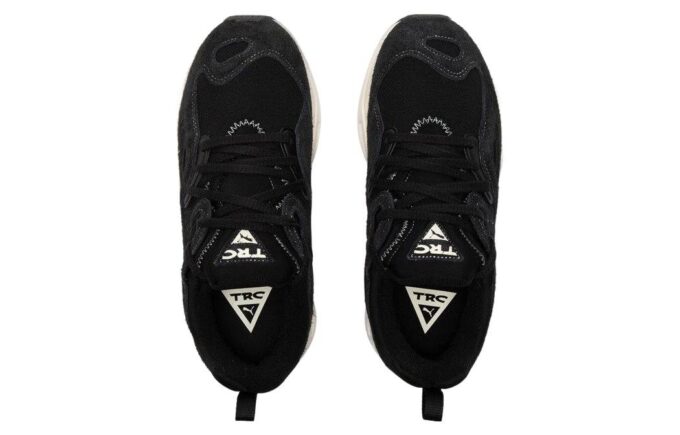 TRC Blaze Worn Out Sneakers w kolorze czarno-białym