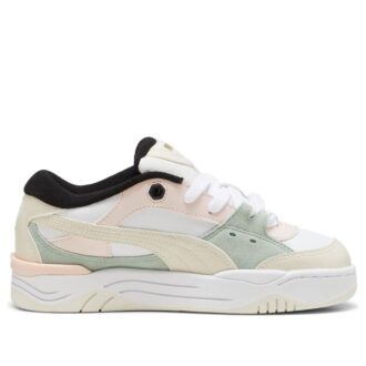 (WMNS) 180 „Wesołych Świąt”