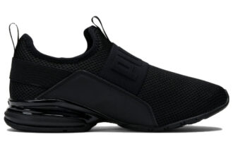 (WMNS) Axelion Slip-On „Triple Black”