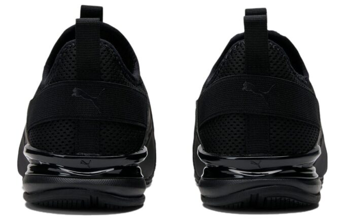 (WMNS) Axelion Slip-On „Triple Black”