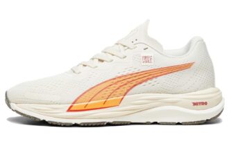 (WMNS) First Mile x Velocity Nitro 2 „Ciepły biały jasny melon”