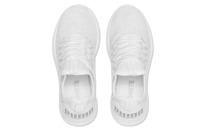 (WMNS) Flash Ignite Evoknit En Pointe Low-Top Sneakers White