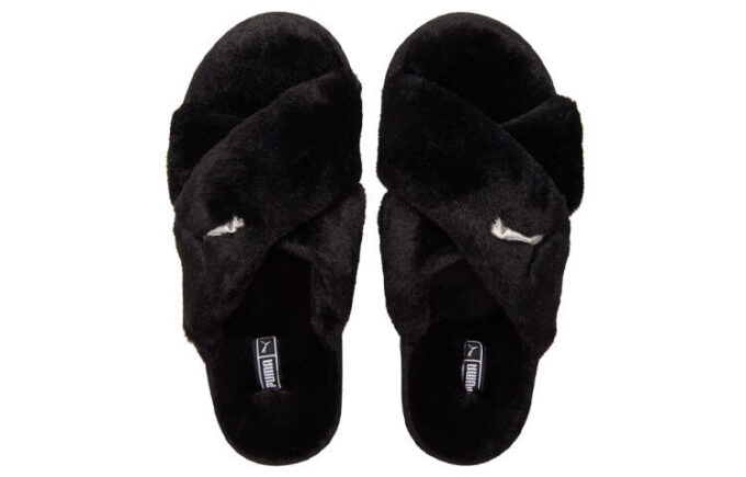 (WMNS) Klapki Fluff X Strap Slide w kolorze czarnym