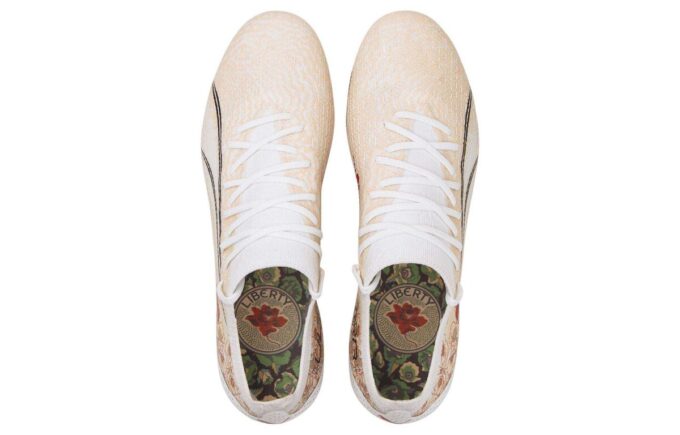 (WMNS) Liberty Of London x Ultra FG AG „Floral”