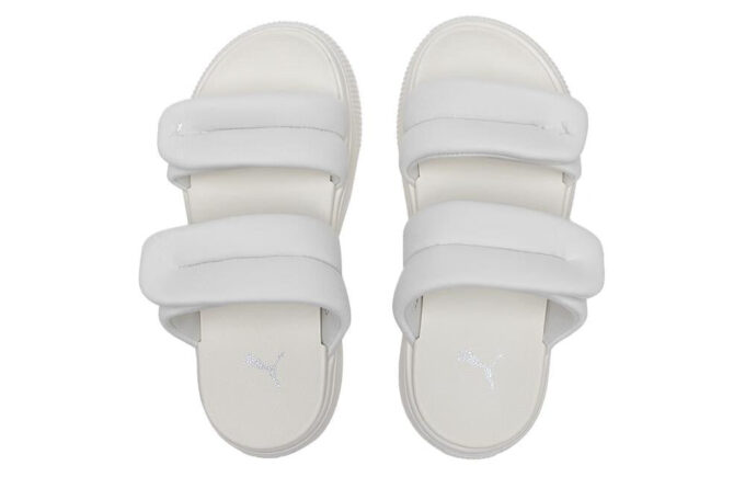 (WMNS) Mayu Puffy Slides „Warm White”