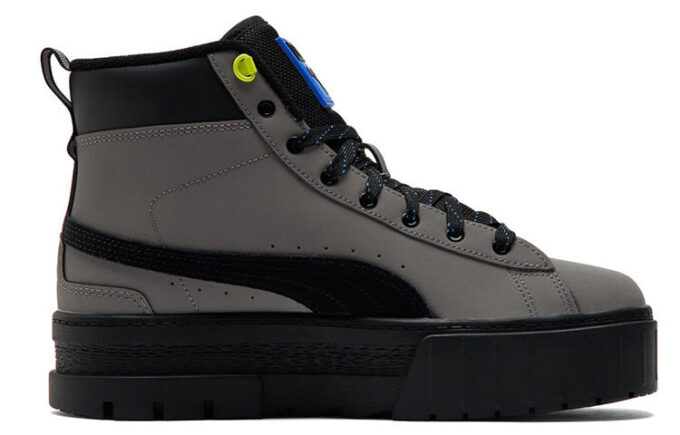 (WMNS) Mayze Mid Wtr Sneakers Black