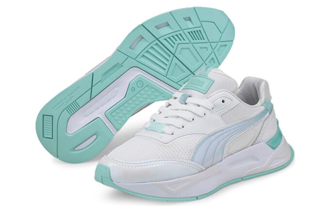 (WMNS) Mirage Sport Glow „Biały niebieski skorupki jajka”
