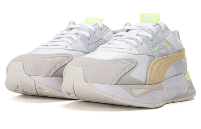 (WMNS) Mirage Sport „Loom Tonal – White Arctic Ice”