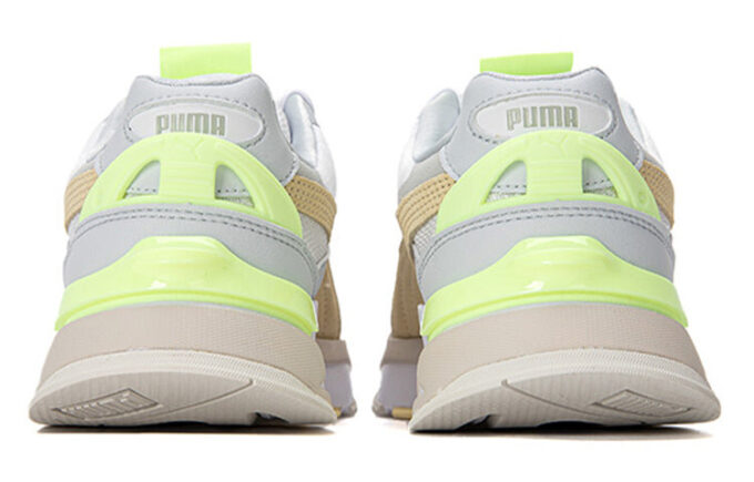 (WMNS) Mirage Sport „Loom Tonal – White Arctic Ice”