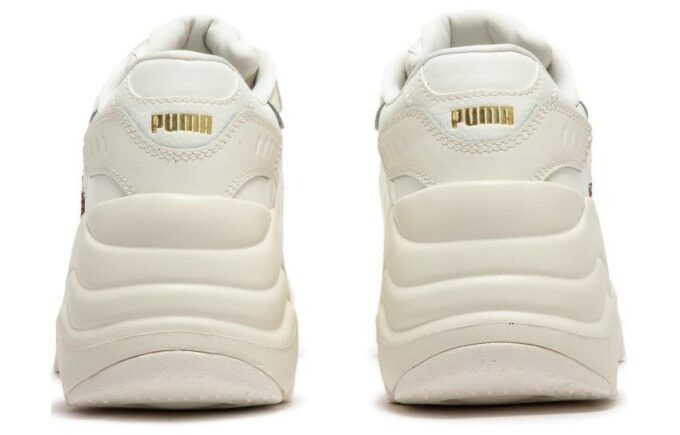 (WMNS) Pulsar Wedge CN Heart Sneakers w kolorze biało-czerwonym