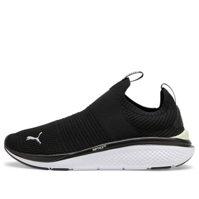 (WMNS) Softride Pro Echo Slip-On „Black White”